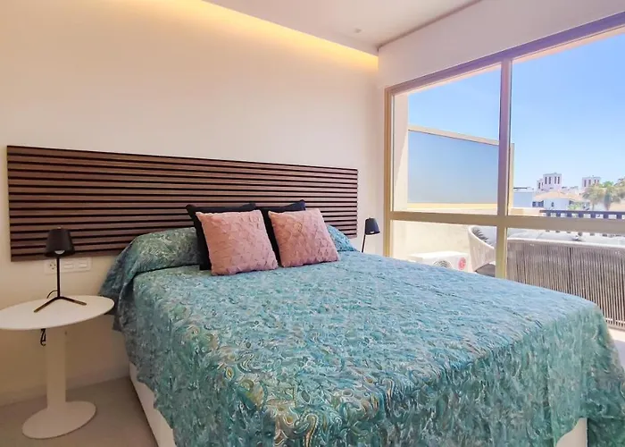 Oleholidays 443 Romana Playa Vistas Al Mar شقة *